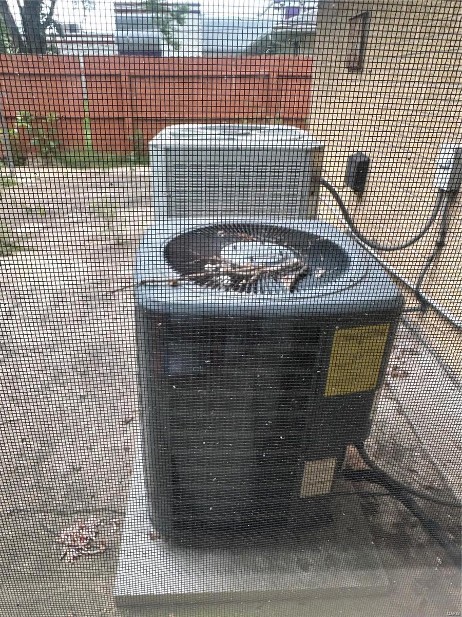 1407 Camp Jackson Road Cahokia, IL 62206 - Photo 9 of 70