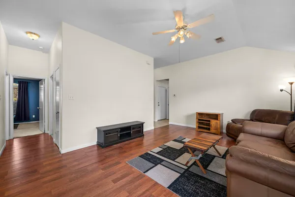 $205,000 | 135 Kellyn Oaks Drive, Conroe, TX 77306