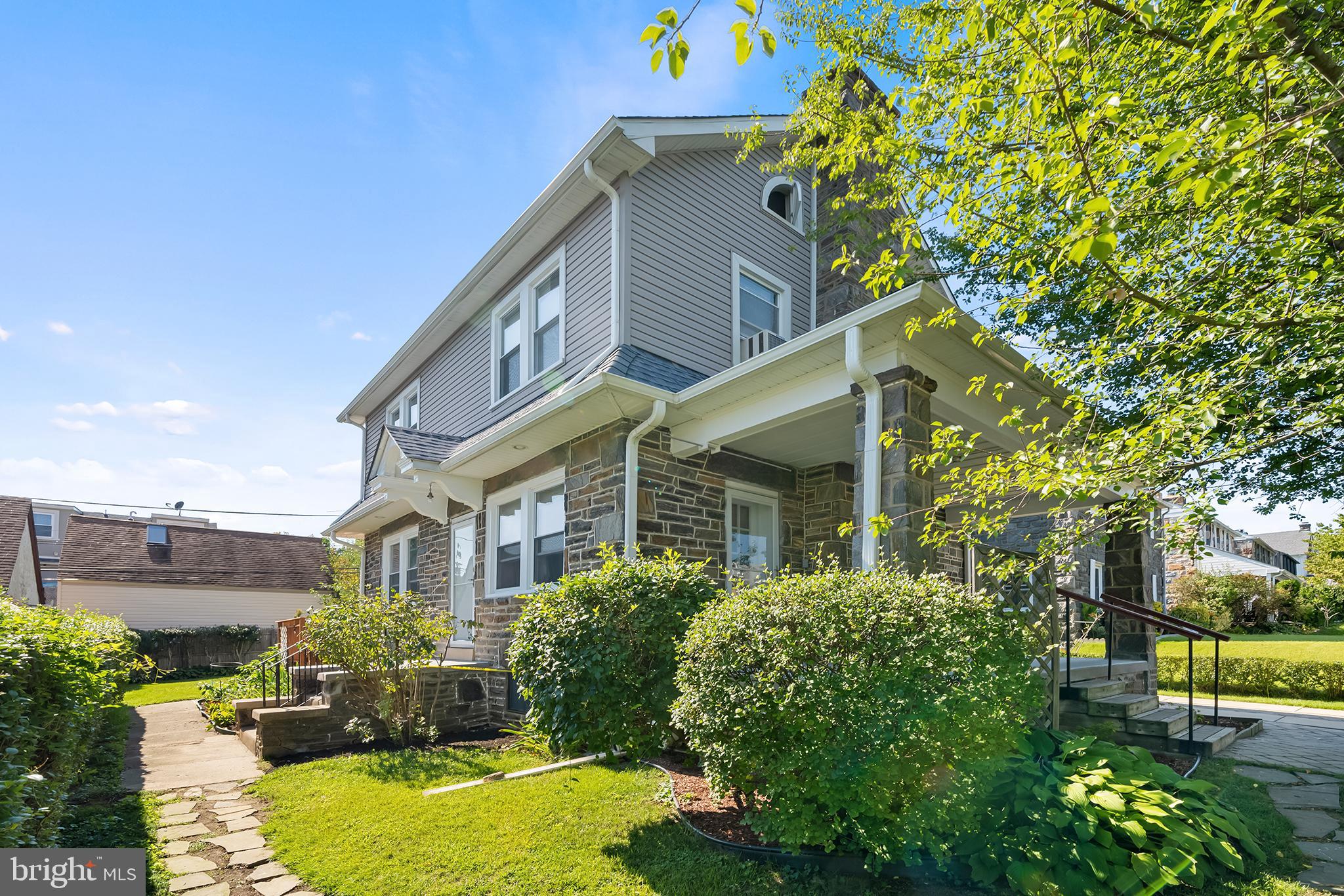 408 Broadview Road Upper Darby, PA 19082 - Photo 1 of 33