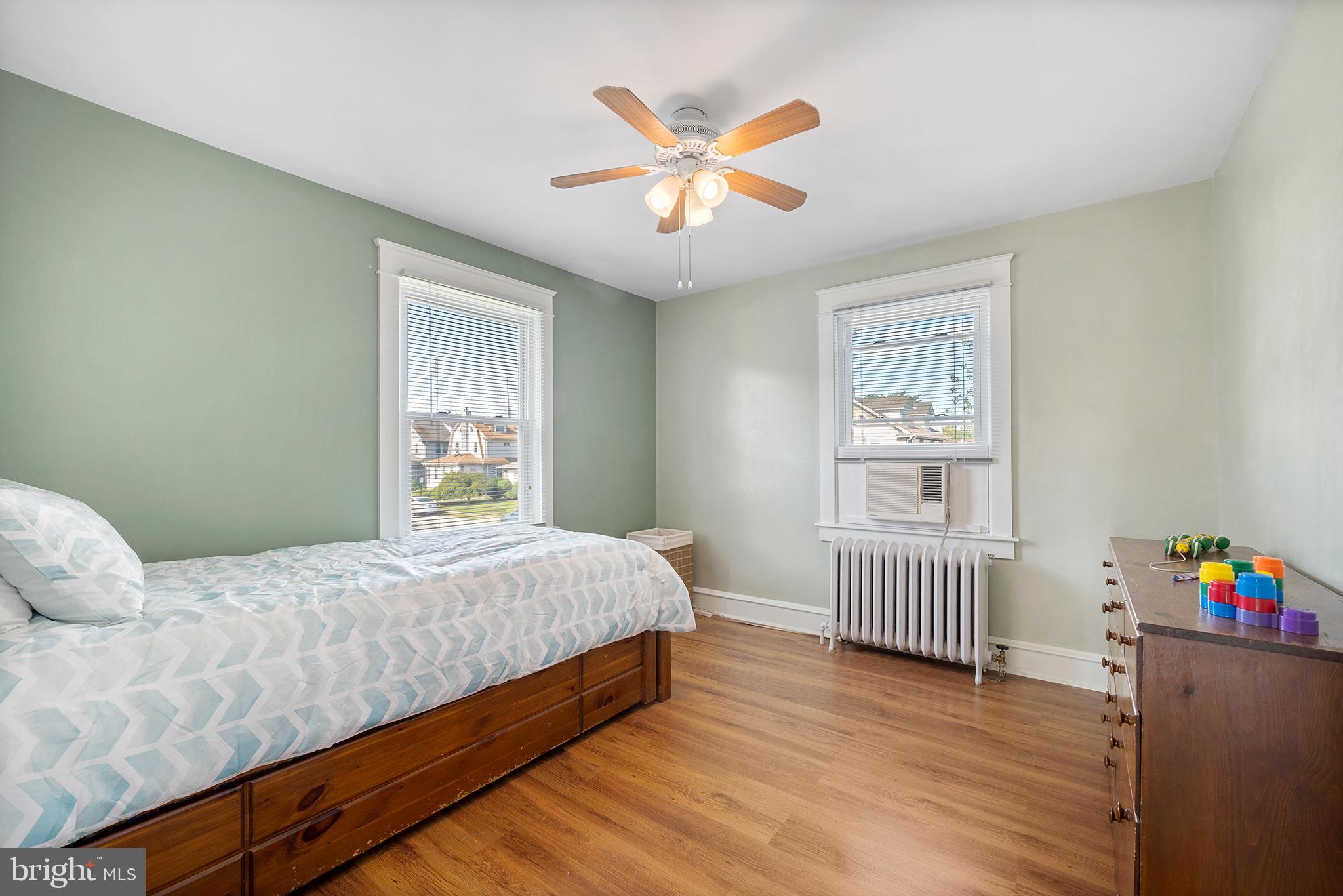 408 Broadview Road Upper Darby, PA 19082 - Photo 27 of 33