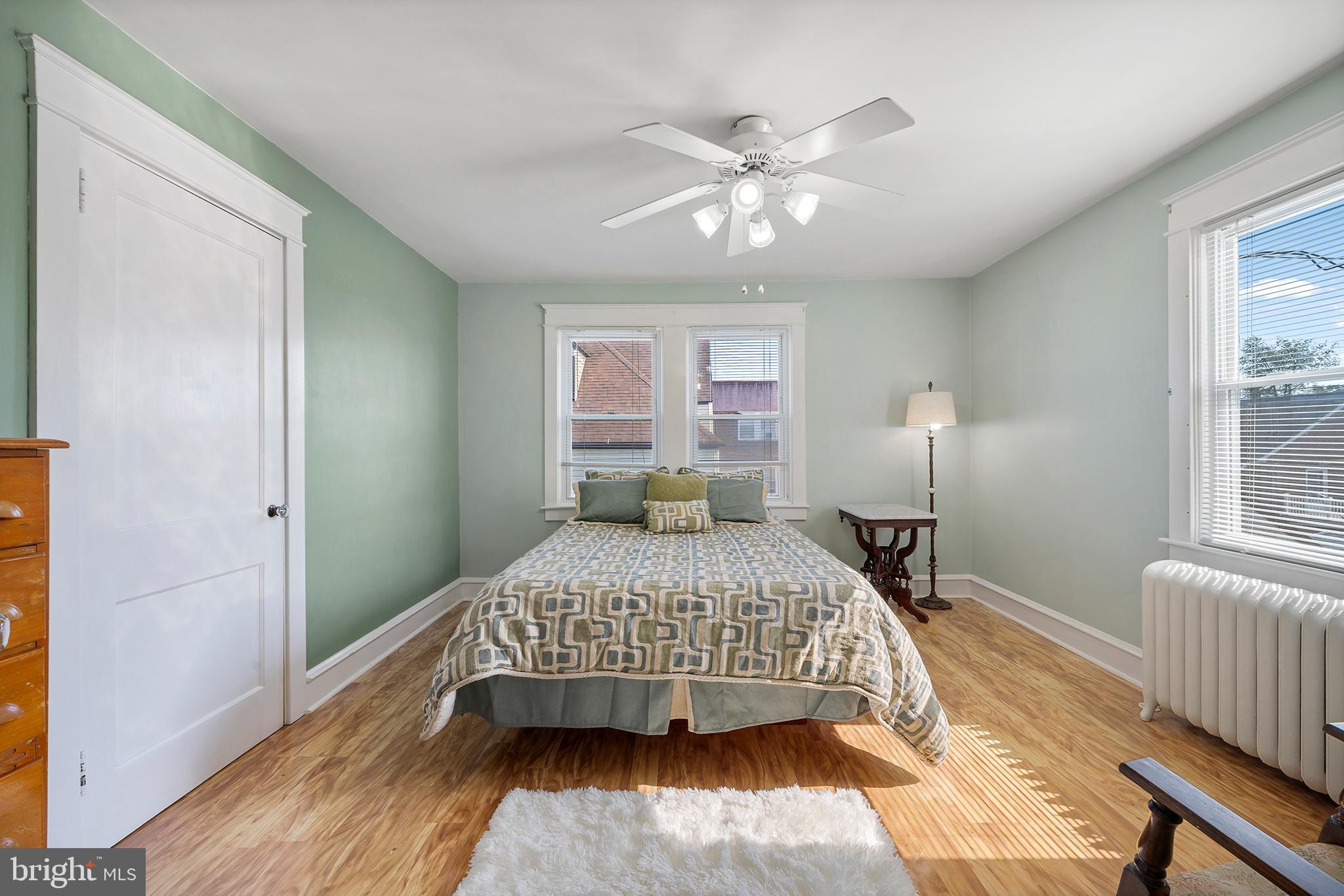 408 Broadview Road Upper Darby, PA 19082 - Photo 28 of 33
