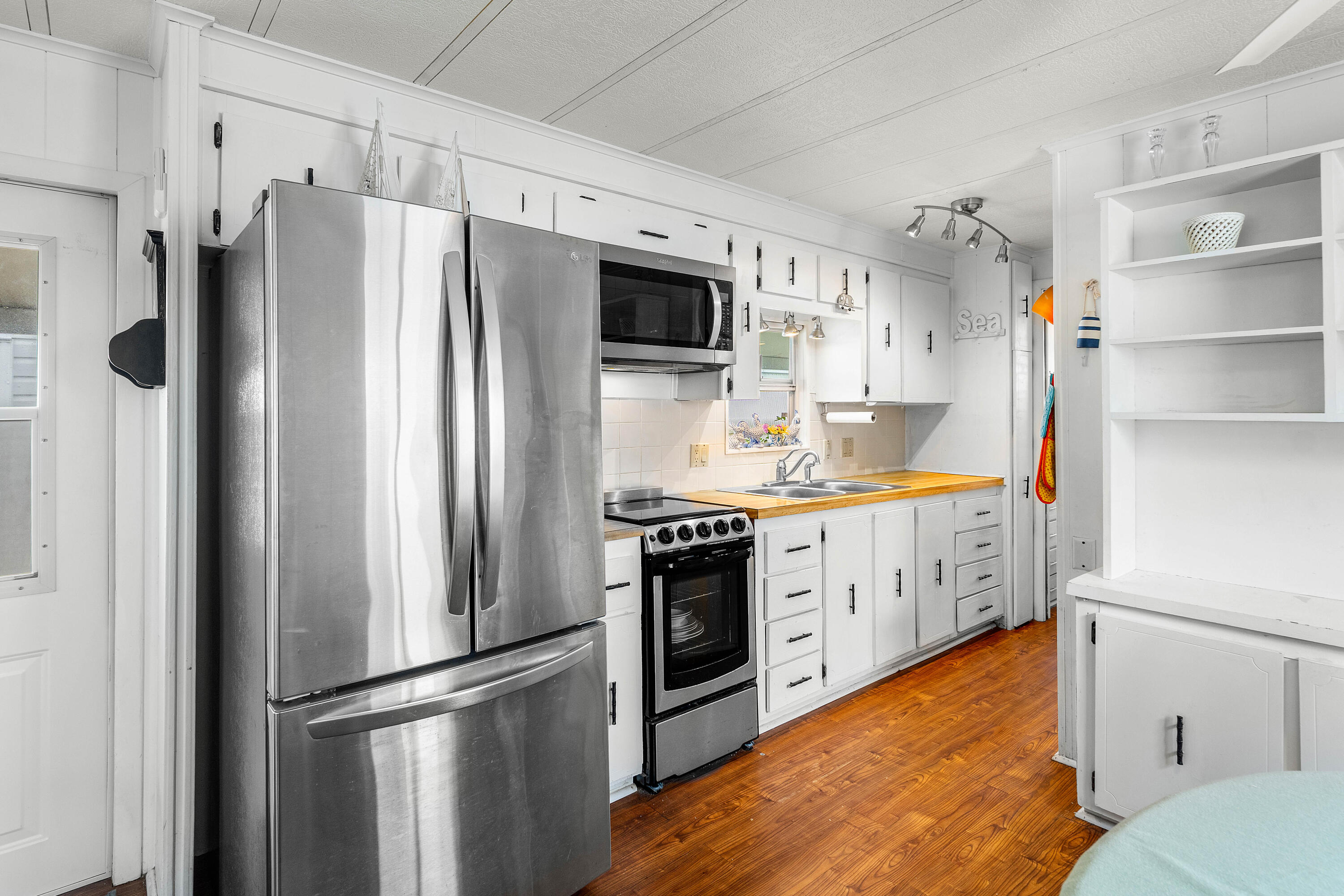 7 Ruthmary Avenue, Unit F Briny Breezes, FL 33435 - Photo 6 of 17 007-7RuthmaryAvenue-F-BrinyBreezes-FL-33