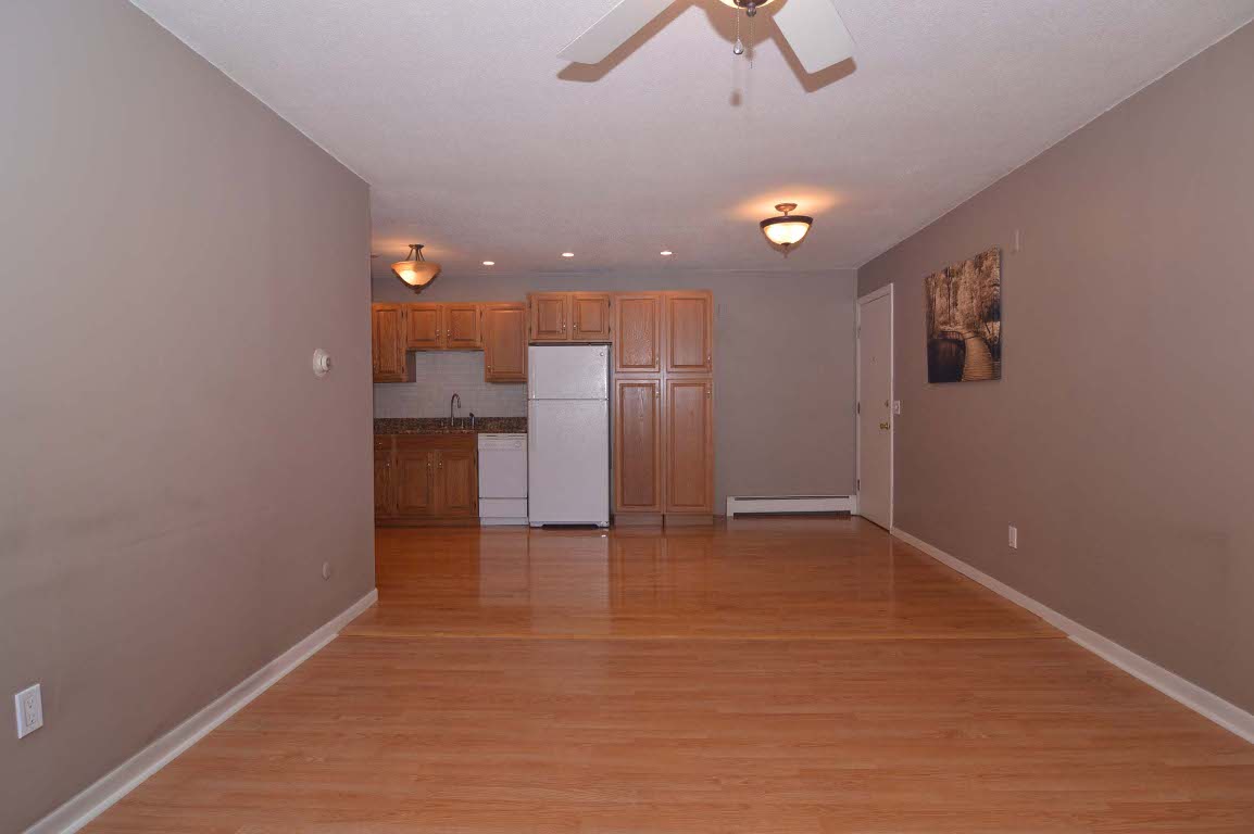 4430 Post Road, Unit D51 Warwick, RI 02818 - Photo 11 of 24 Gallery Image 11
