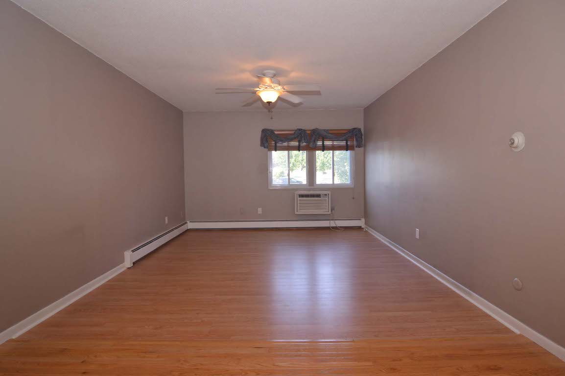 4430 Post Road, Unit D51 Warwick, RI 02818 - Photo 15 of 24 Gallery Image 15
