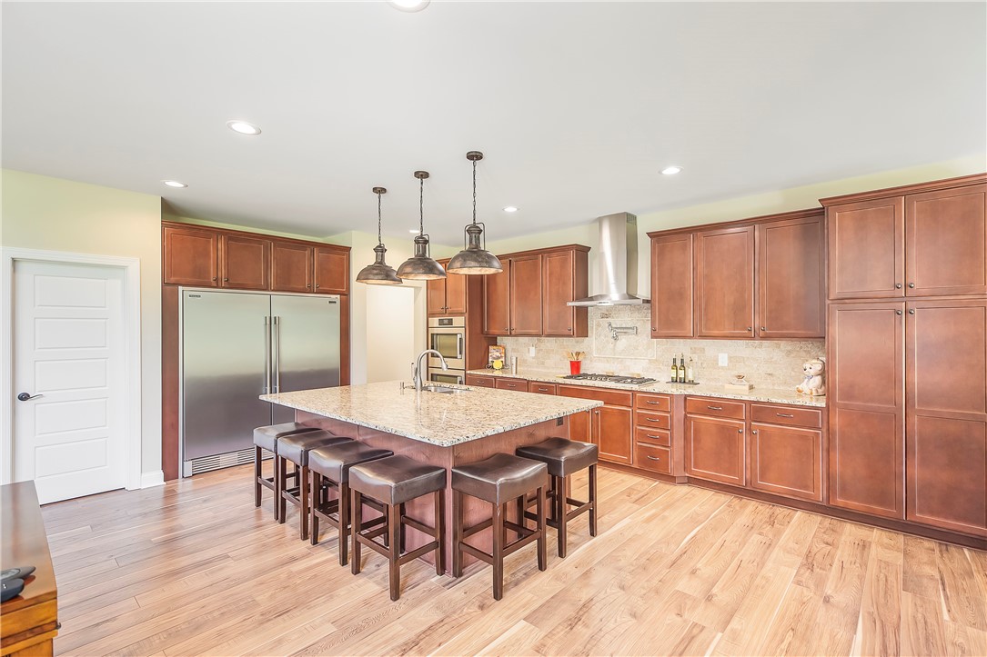 360 Stardust Lane Seneca, SC 29672 - Photo 11 of 36 Gallery Image 11