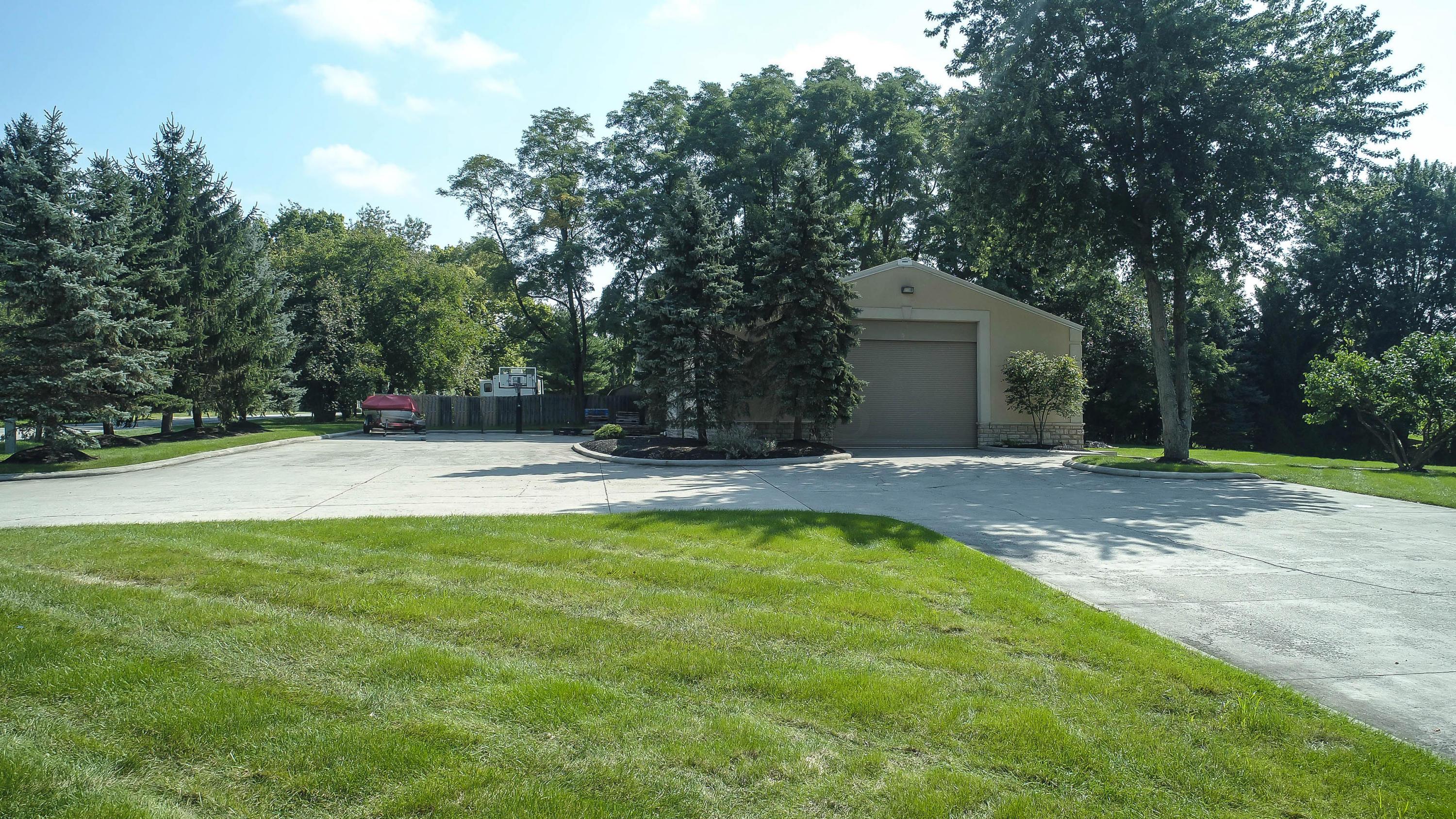 5531 Central College Road Westerville, OH 43081 - Photo 3 of 59