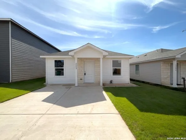 $1,550 | 5842 Talking Drive, Von Ormy, TX 78073