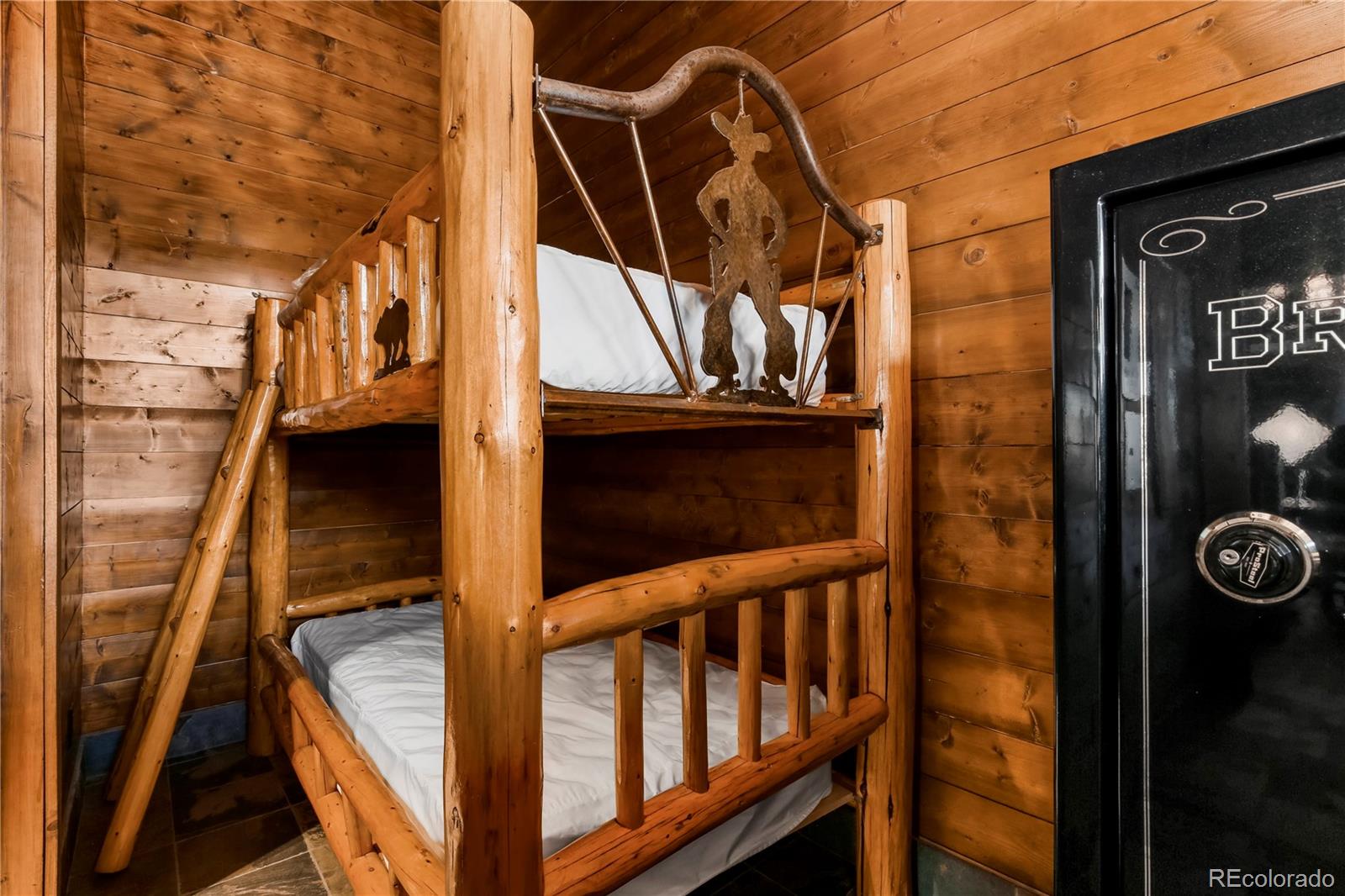 1334 South Grapevine Road Golden, CO 80401 - Photo 19 of 36 a view of an entryway