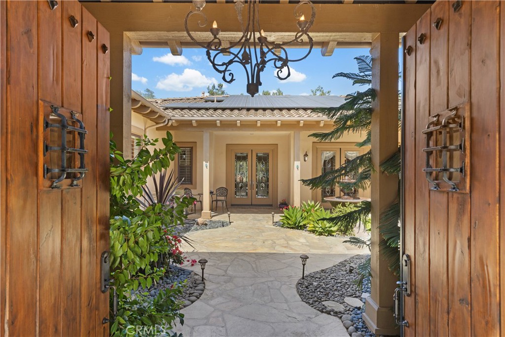 3349 Mendenaro Court Fallbrook, CA 92028 - Photo 2 of 72