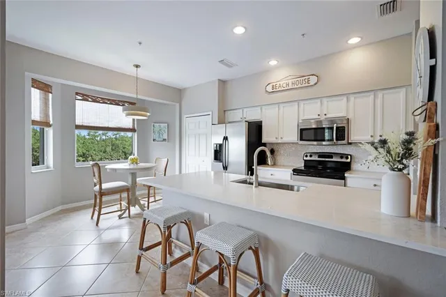 $7,000 | 10329 Heritage Bay Boulevard, Unit 1641, Naples, FL 34120