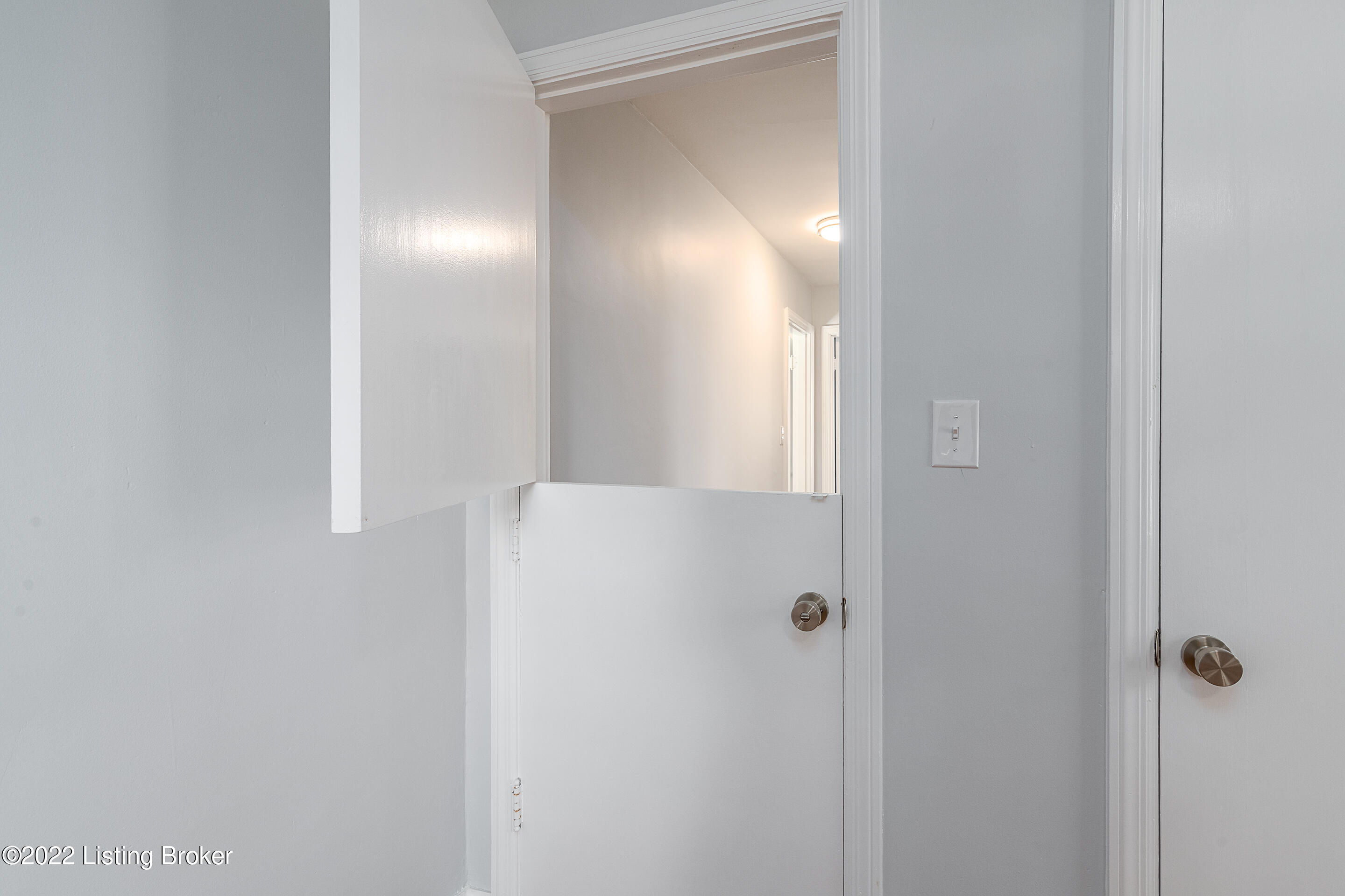 318 Tyne Road Louisville, KY 40207 - Photo 30 of 48 DHI-34