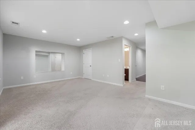 $3,350 | 1905 John Deere Lane, Monroe Township, NJ 08831