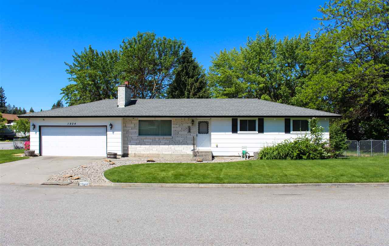 1924 South Bolivar Road Spokane Valley, WA 99037 - Photo 1 of 20