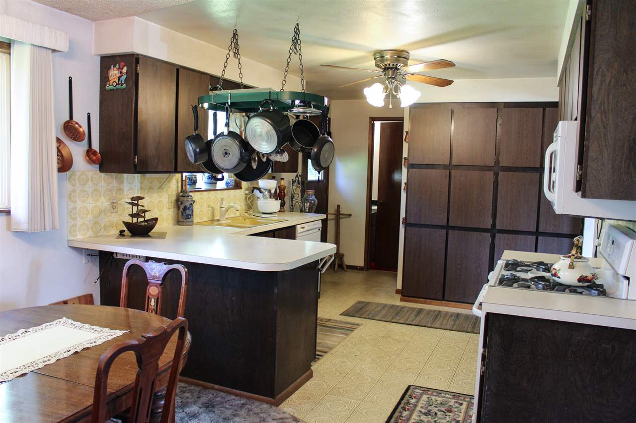 1924 South Bolivar Road Spokane Valley, WA 99037 - Photo 4 of 20