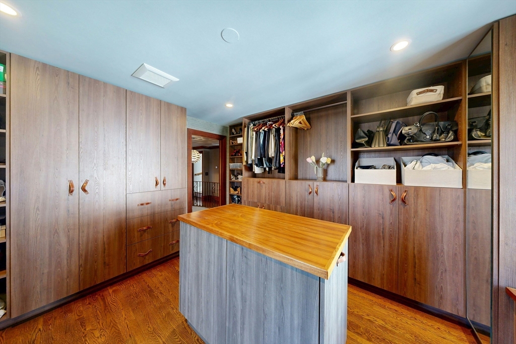 32 Alberta Road Chestnut Hill, MA 02467 - Photo 17 of 36