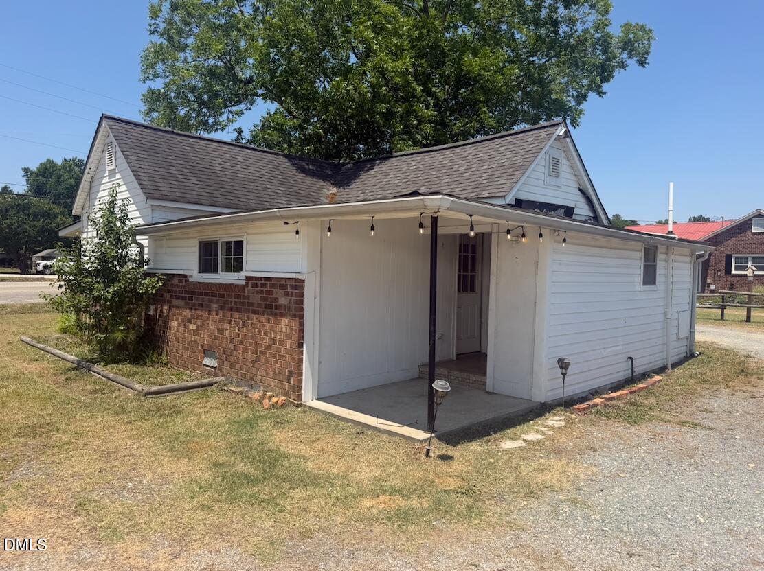 265 Iris Bryant Road Erwin, NC 28339 - Photo 3 of 9