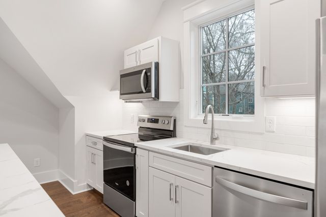 $2,000,000 | 1110 Lillian Street, Nashville, TN 37206