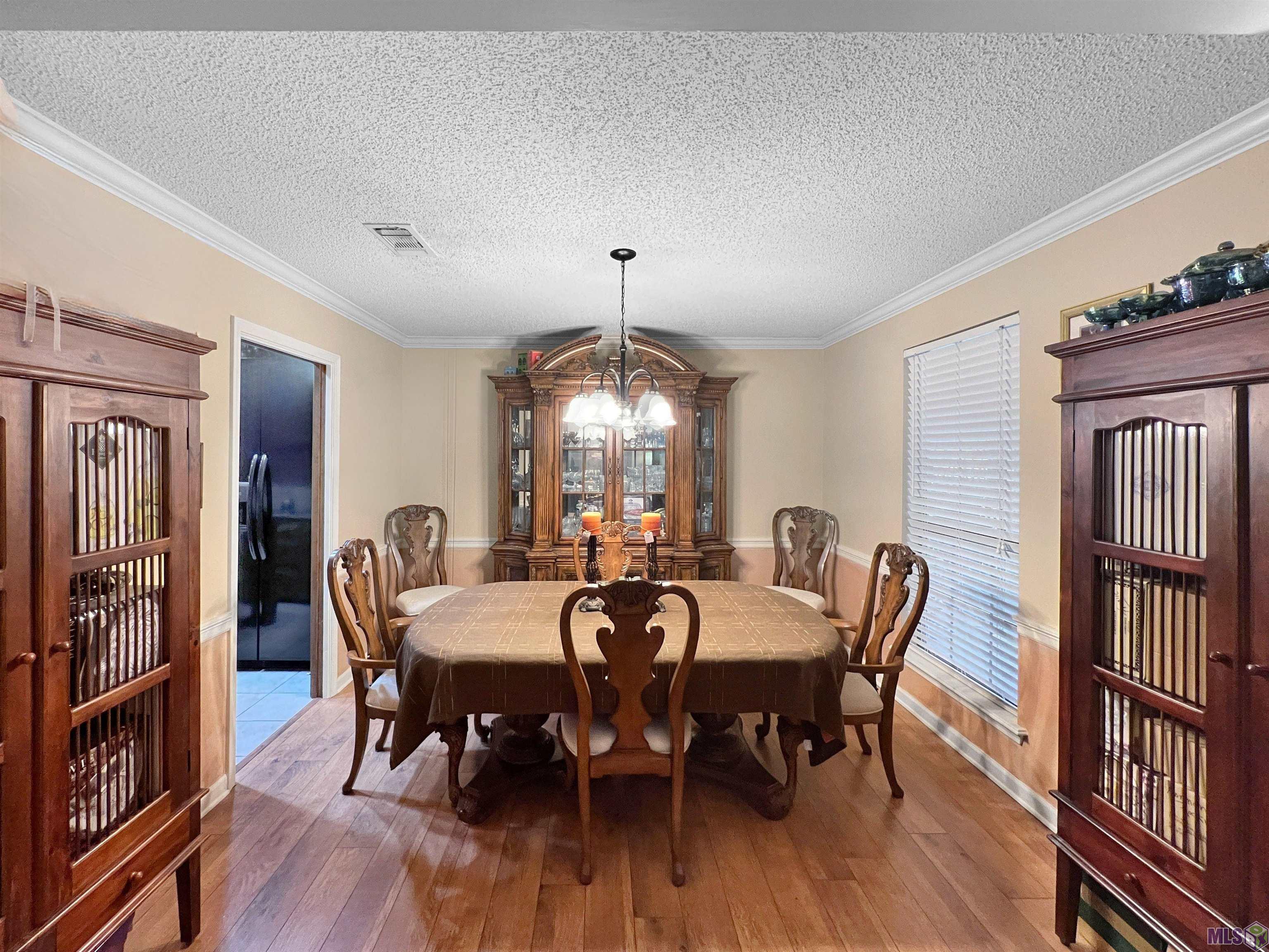 5654 Vicksburg Drive Baton Rouge, LA 70817 - Photo 8 of 14 Formal Dining