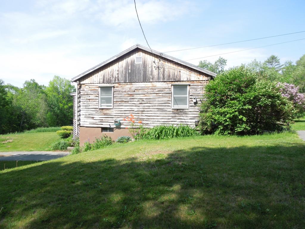 309 West Farms Road Canaan, NH 03741 - Photo 8 of 23