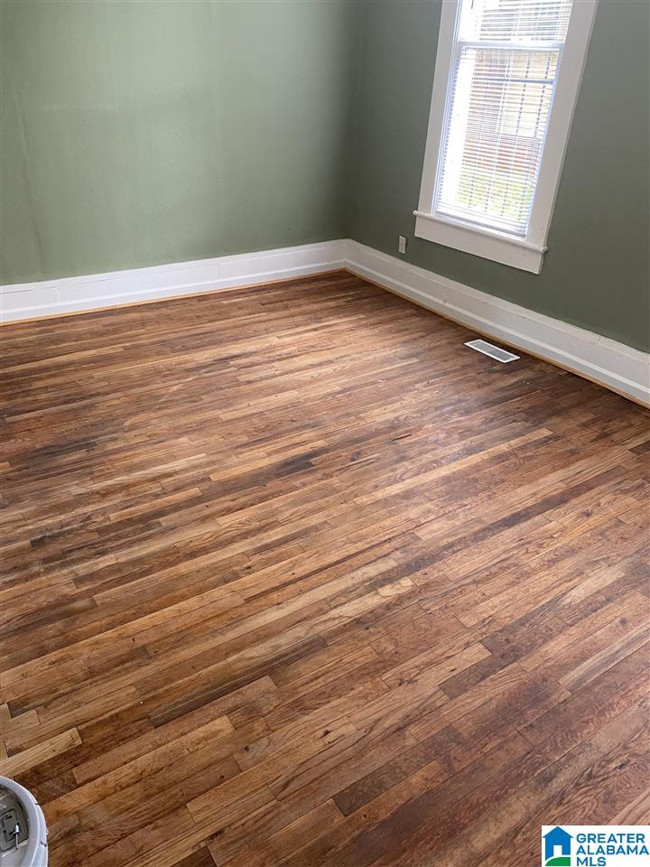 1104 15th Way Southwest Birmingham, AL 35211 - Photo 4 of 13