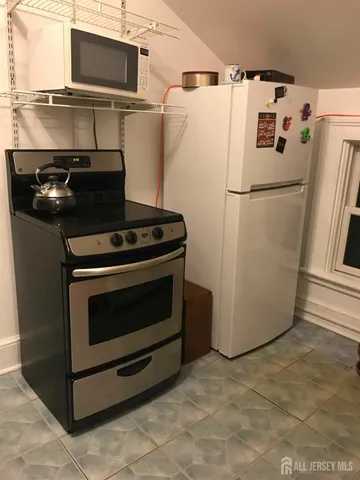 $1,450 | 26 South 1st Avenue, Highland Park, NJ 08904