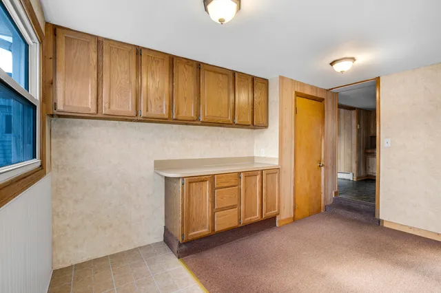 $569,900 | 393 East Main Street, Yarmouth, ME 04096