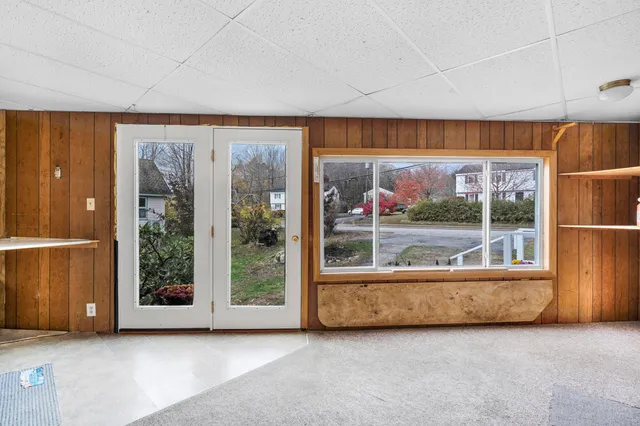 $569,900 | 393 East Main Street, Yarmouth, ME 04096