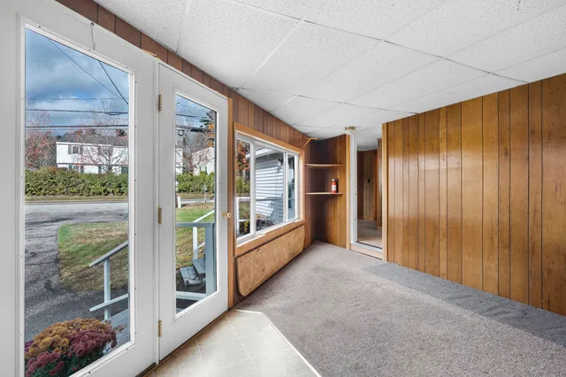 $569,900 | 393 East Main Street, Yarmouth, ME 04096