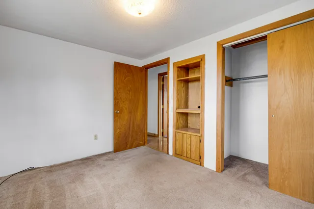 $569,900 | 393 East Main Street, Yarmouth, ME 04096