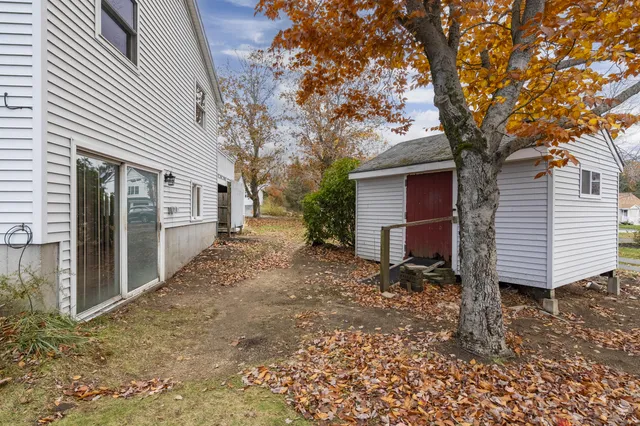 $569,900 | 393 East Main Street, Yarmouth, ME 04096