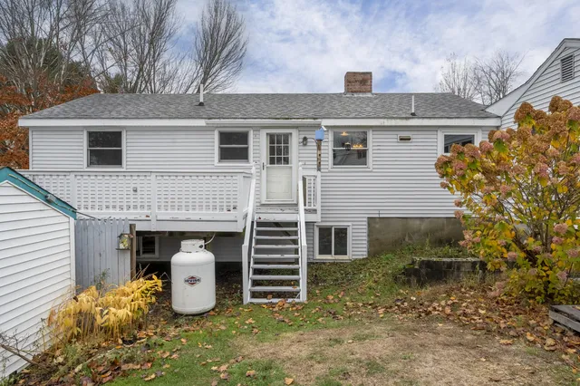 $569,900 | 393 East Main Street, Yarmouth, ME 04096