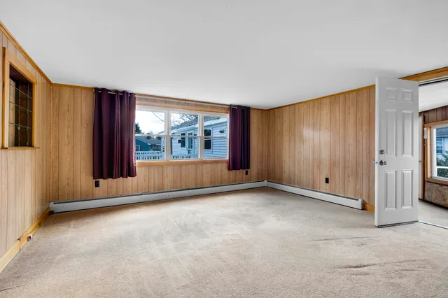 $569,900 | 393 East Main Street, Yarmouth, ME 04096