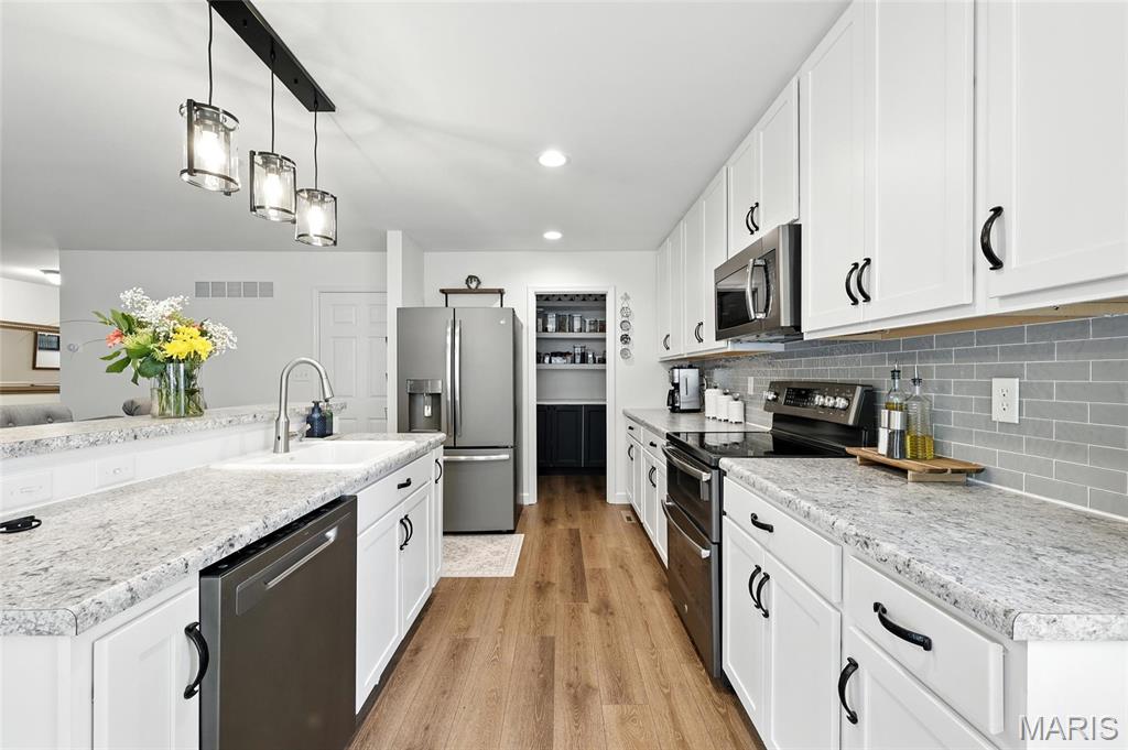 5092 Eagle Wing Court Eureka, MO 63025 - Photo 7 of 41