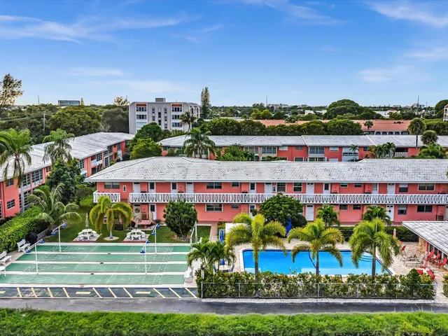 $90,000 | 300 Northeast 20th Street, Unit 411, Boca Raton, FL 33431