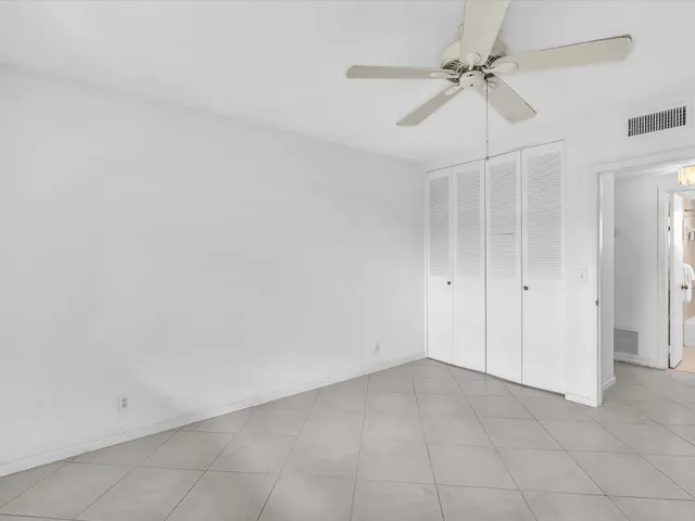 $90,000 | 300 Northeast 20th Street, Unit 411, Boca Raton, FL 33431
