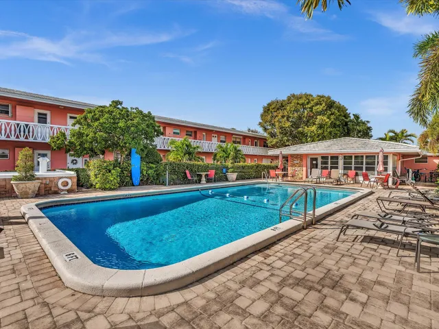 $90,000 | 300 Northeast 20th Street, Unit 411, Boca Raton, FL 33431