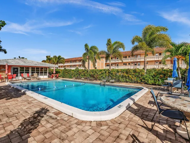 $90,000 | 300 Northeast 20th Street, Unit 411, Boca Raton, FL 33431