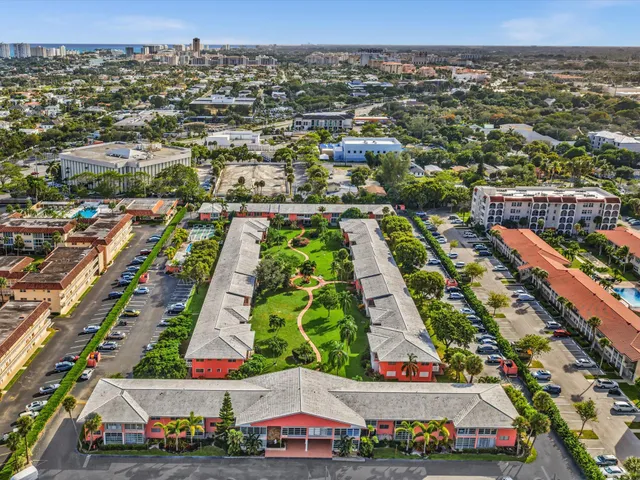 $90,000 | 300 Northeast 20th Street, Unit 411, Boca Raton, FL 33431
