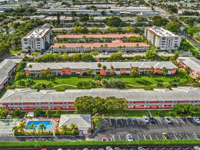 $90,000 | 300 Northeast 20th Street, Unit 411, Boca Raton, FL 33431