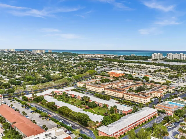 $90,000 | 300 Northeast 20th Street, Unit 411, Boca Raton, FL 33431