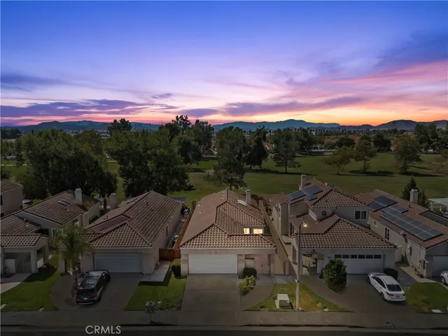 a view of a city street view