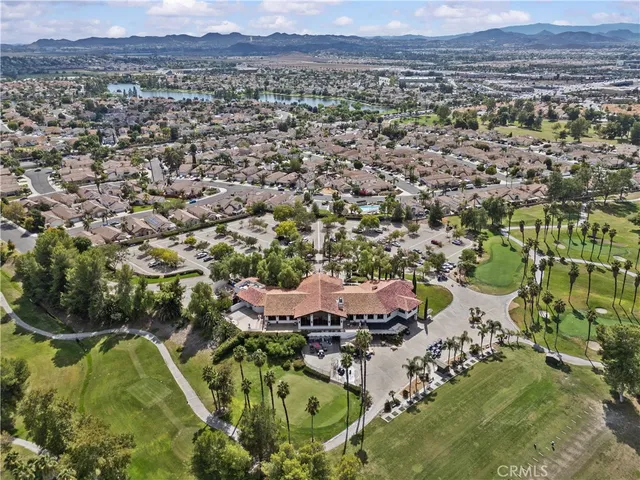 a view of empty room with front door