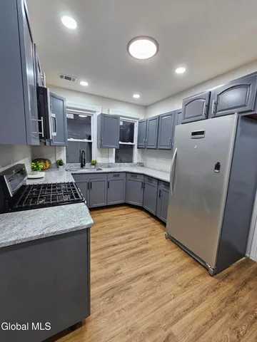 $1,850 | 91 Division Street, Schenectady, NY 12304