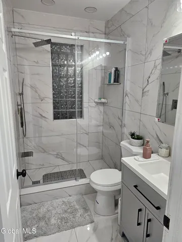 $1,850 | 91 Division Street, Schenectady, NY 12304