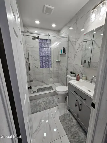 $1,850 | 91 Division Street, Schenectady, NY 12304