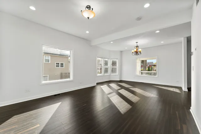 $400,000 | 401 South 18th Avenue, Maywood, IL 60153