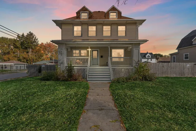 $400,000 | 401 South 18th Avenue, Maywood, IL 60153