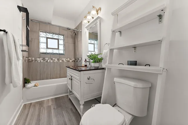 $400,000 | 401 South 18th Avenue, Maywood, IL 60153