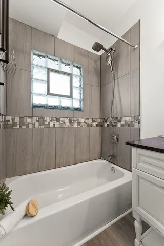 $400,000 | 401 South 18th Avenue, Maywood, IL 60153