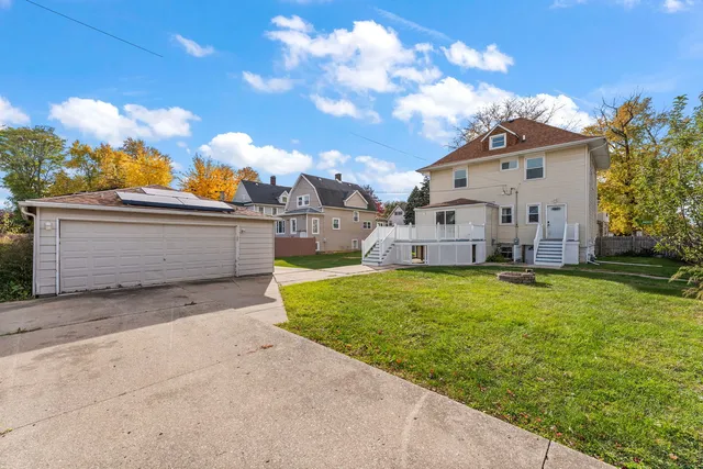 $400,000 | 401 South 18th Avenue, Maywood, IL 60153